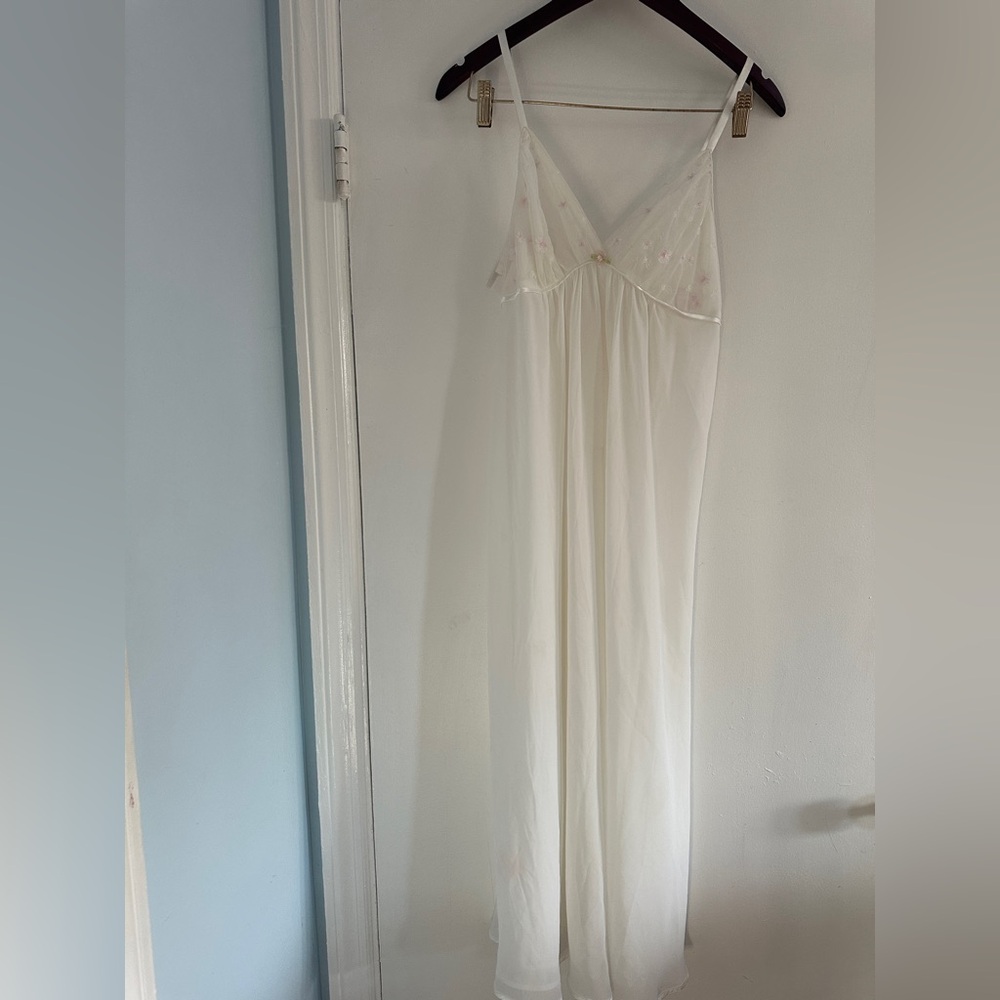 Oscar de la Renta White Slip Dress
